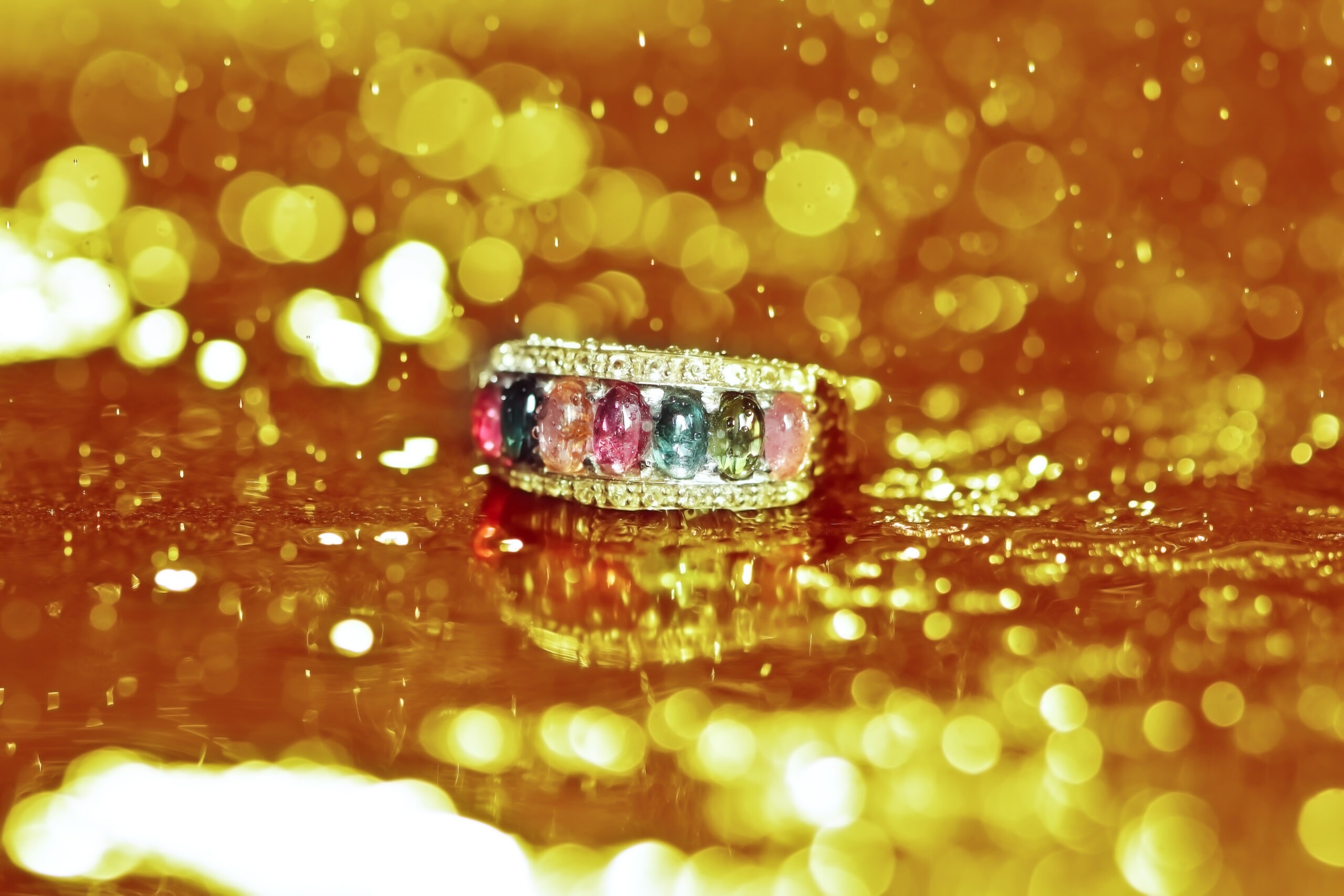 Silver-ring-with-row-of-various-stones