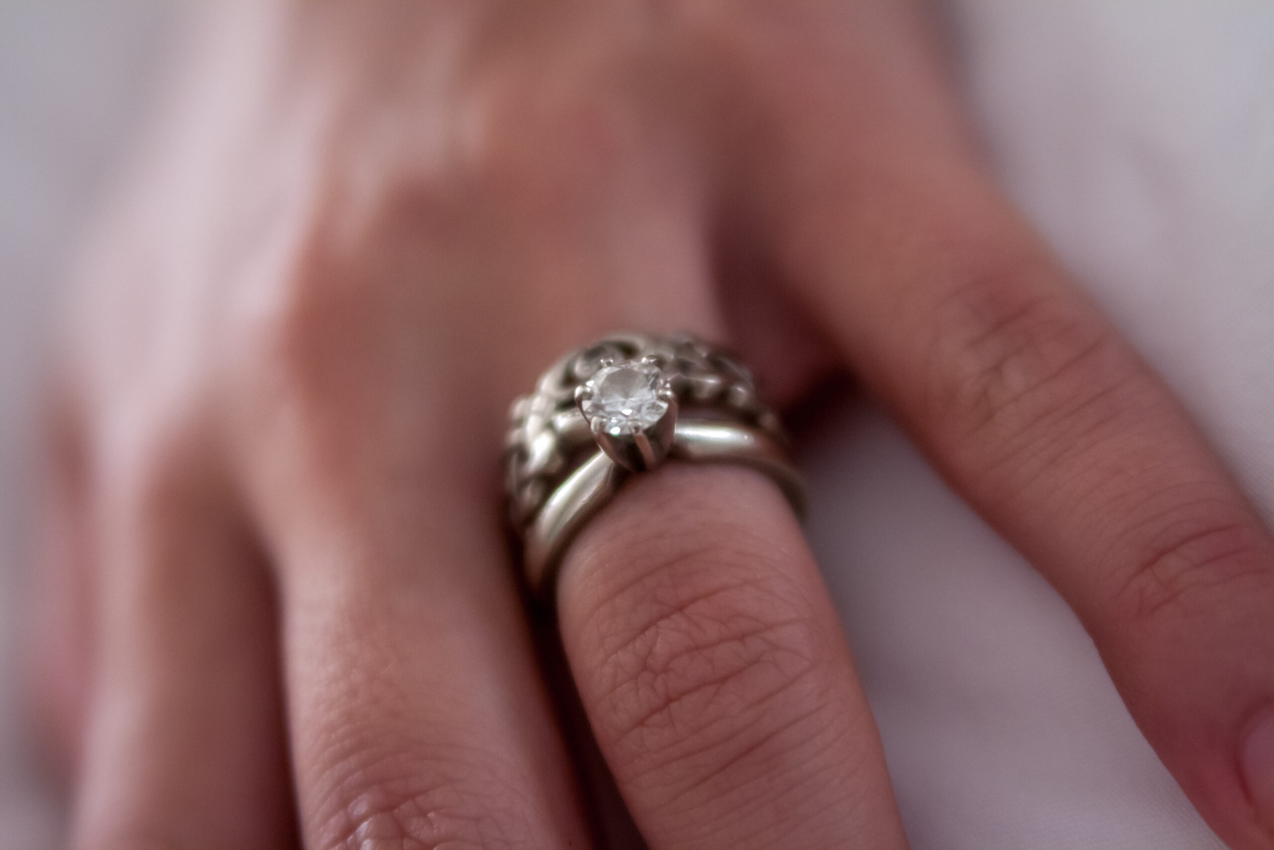 Stackable-rings-on-Right-hand