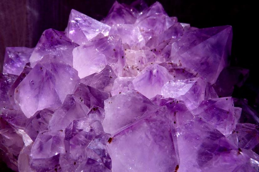 gemstone-amethyst-violet